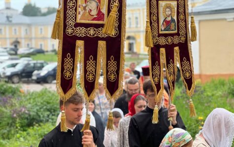 В 3-Ю Неделю По Пасхе (Святых Жен-Мироносиц), В Храме Смоленской Семинарии Состоялось Богослужение Воскресного Дня.