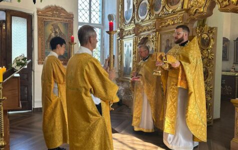 в Неделю 11-ю  по Пятидесятнице, в праздник Владимирской иконы Божией Матери, в Покровском семинарском храме состоялась Божественная литургия